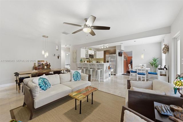 704 SW 14th St, Fort Lauderdale, FL 33315