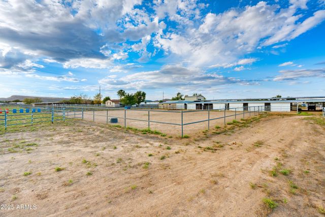 3731 N Rd 1 -- W, Chino Valley, AZ 86323