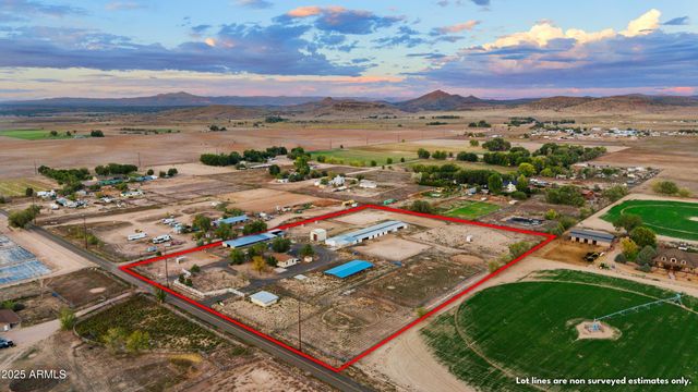 3731 N Rd 1 -- W, Chino Valley, AZ 86323