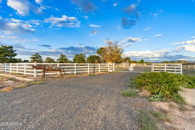 3731 N Rd 1 -- W, Chino Valley, AZ 86323