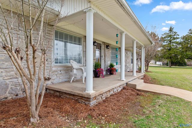 7485 Moores Mill Road, Huntsville, AL 35811