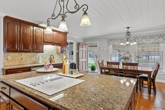 7485 Moores Mill Road, Huntsville, AL 35811