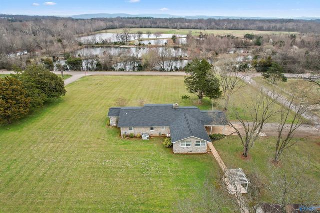 7485 Moores Mill Road, Huntsville, AL 35811