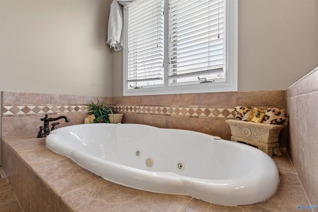 7485 Moores Mill Road, Huntsville, AL 35811