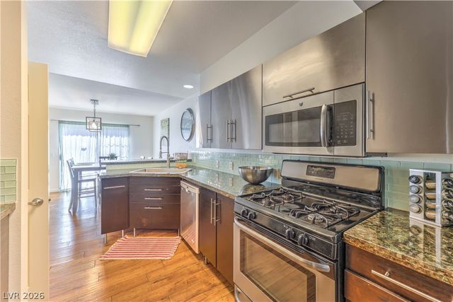 2838 Dawn Crossing Drive, Henderson, NV 89074
