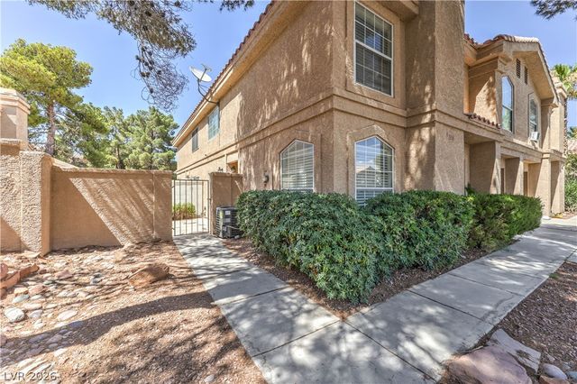 2838 Dawn Crossing Drive, Henderson, NV 89074