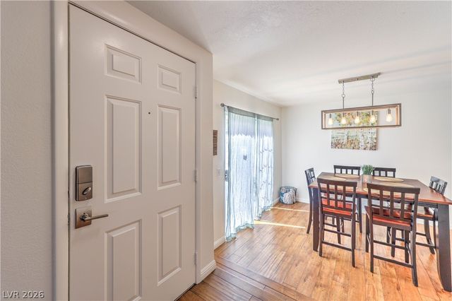 2838 Dawn Crossing Drive, Henderson, NV 89074