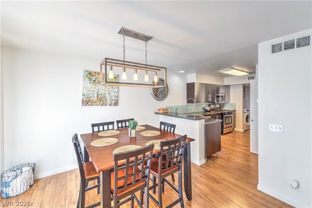 2838 Dawn Crossing Drive, Henderson, NV 89074