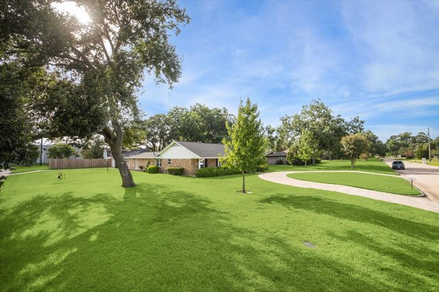 4501 Frontier Drive, Houston, TX 77041