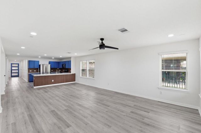 10433 Russell Pines Drive, Rosharon, TX 77583