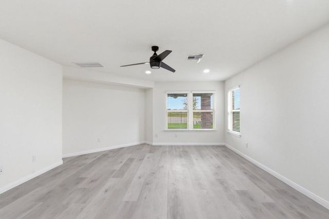 10433 Russell Pines Drive, Rosharon, TX 77583