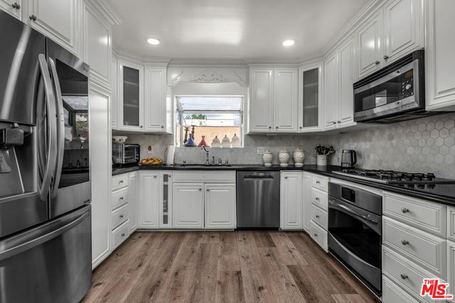 449 N Ogden Drive, Los Angeles, CA 90036