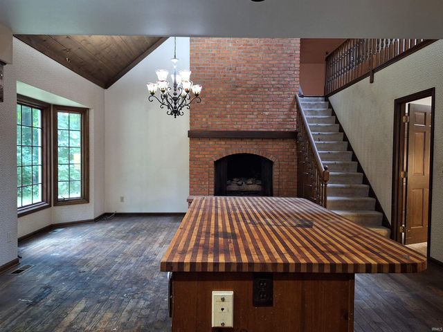 2209 Timberbrook Trail, Fort Wayne, IN 46845