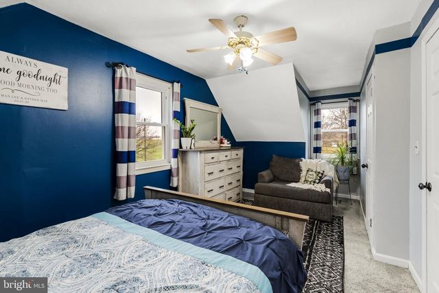 633 N FARMERSVILLE RD, Ephrata, PA 17522