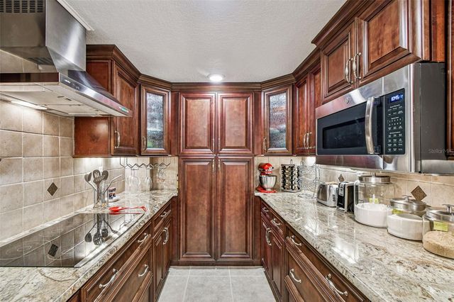 36750 US HIGHWAY 19 N 04216, Palm Harbor, FL 34684