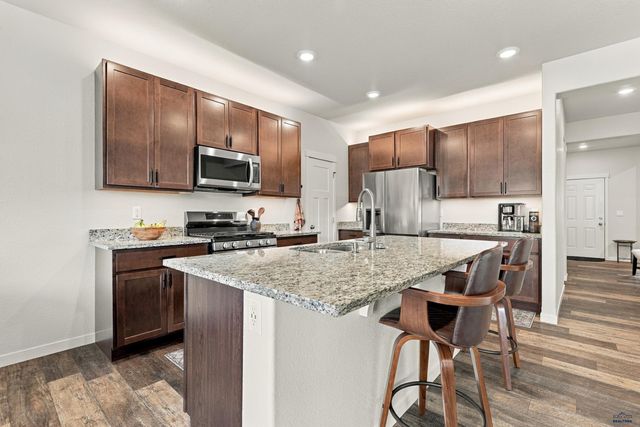 602 SOLOMON CT, Rapid City, SD 57703