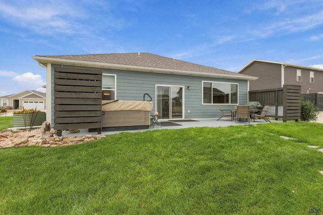 602 SOLOMON CT, Rapid City, SD 57703
