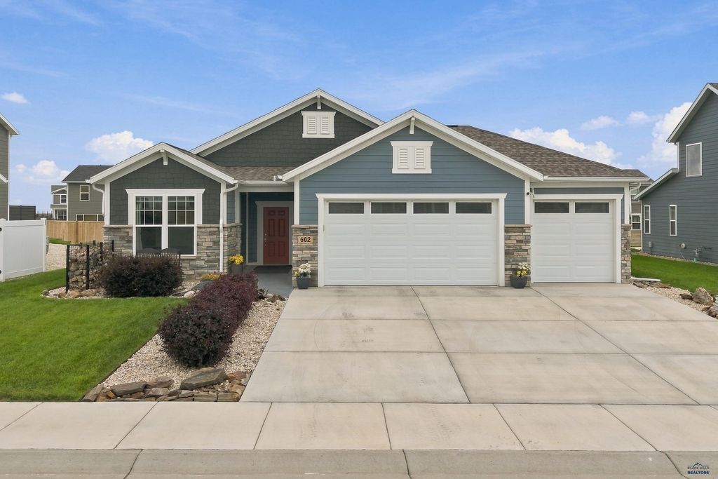 602 SOLOMON CT, Rapid City, SD 57703