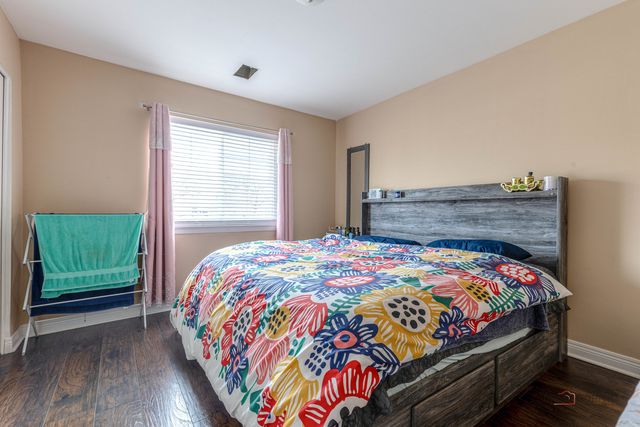 9396 Bay Colony Drive 1S, Des Plaines, IL 60016