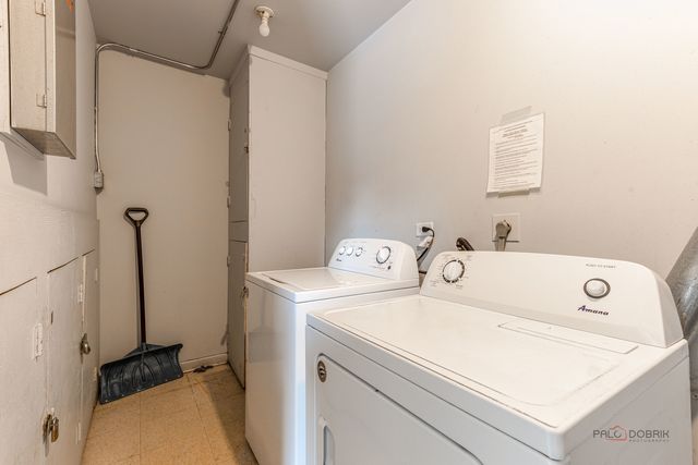 9396 Bay Colony Drive 1S, Des Plaines, IL 60016