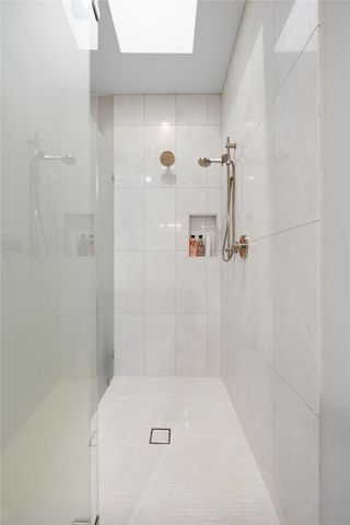 300 Misti LN, Driftwood, TX 78619
