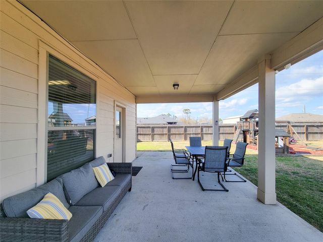 108 Sam Drive, Dayton, TX 77535