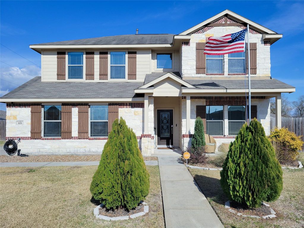 108 Sam Drive, Dayton, TX 77535