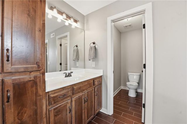 6015 N Ames Avenue, Kansas City, MO 64151