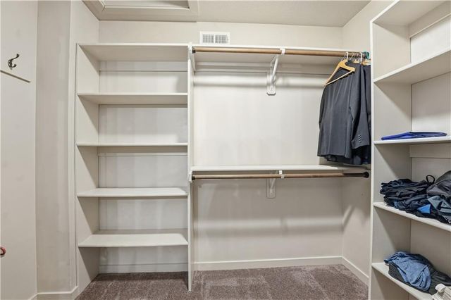 6015 N Ames Avenue, Kansas City, MO 64151