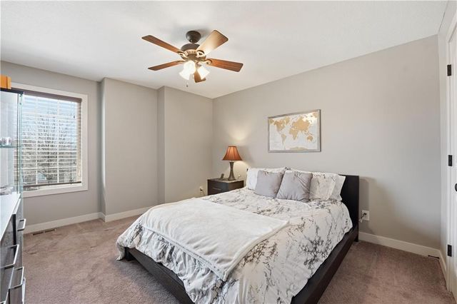 6015 N Ames Avenue, Kansas City, MO 64151