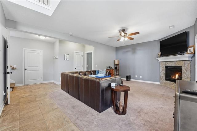 6015 N Ames Avenue, Kansas City, MO 64151