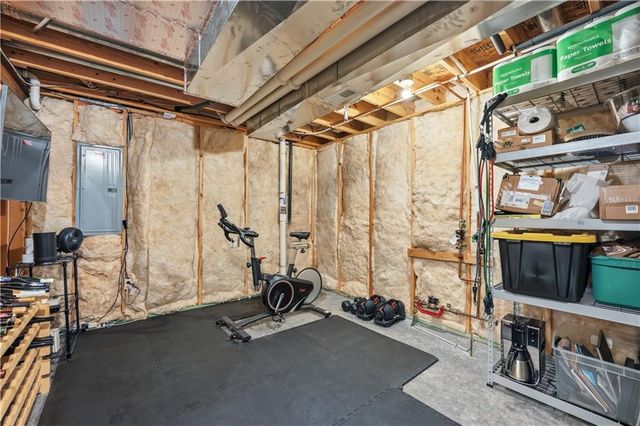 6015 N Ames Avenue, Kansas City, MO 64151