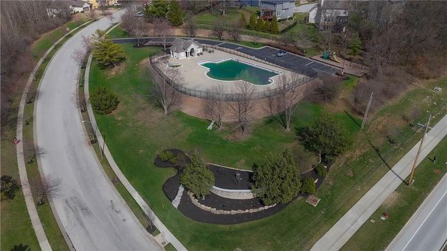 6015 N Ames Avenue, Kansas City, MO 64151