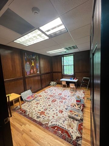 2 Crane Park Drive East, Wilbraham, MA 01095