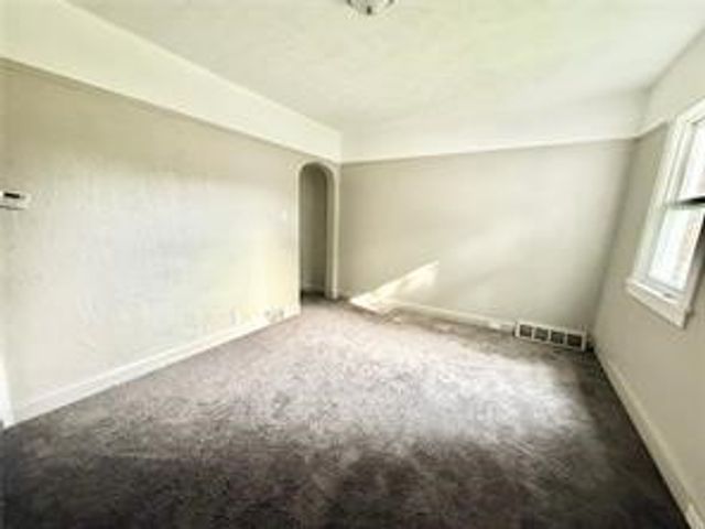 864 Vankirk St, Clairton, PA 15025