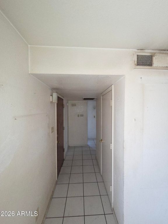 5210 W WINDSOR Avenue, Phoenix, AZ 85035 — photo 4