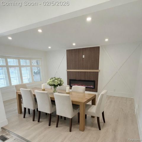 37319 Jerome Drive, Sterling Heights, MI 48312