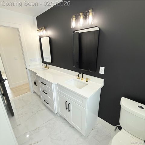 37319 Jerome Drive, Sterling Heights, MI 48312