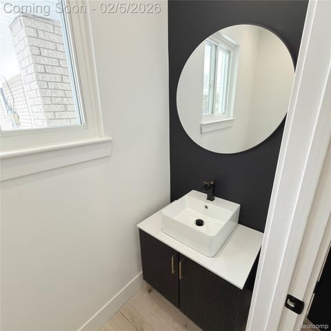 37319 Jerome Drive, Sterling Heights, MI 48312