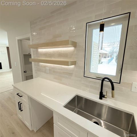 37319 Jerome Drive, Sterling Heights, MI 48312