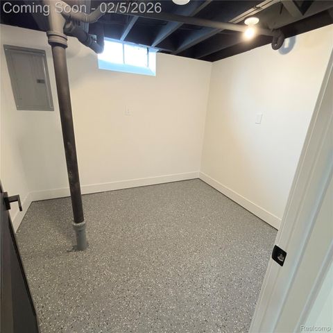 37319 Jerome Drive, Sterling Heights, MI 48312