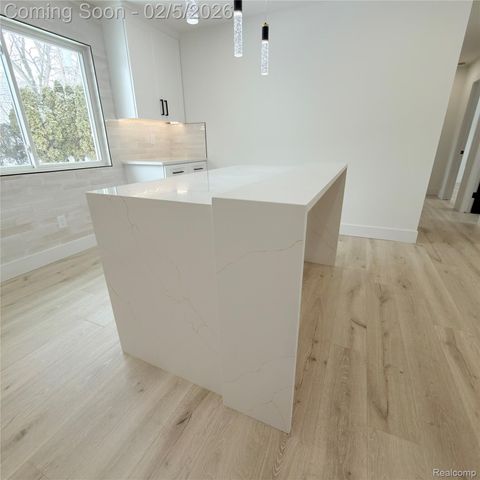 37319 Jerome Drive, Sterling Heights, MI 48312