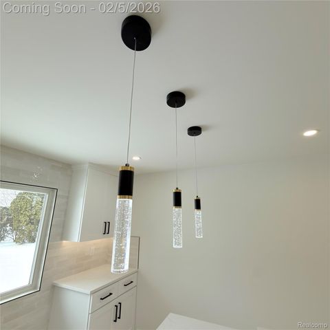 37319 Jerome Drive, Sterling Heights, MI 48312