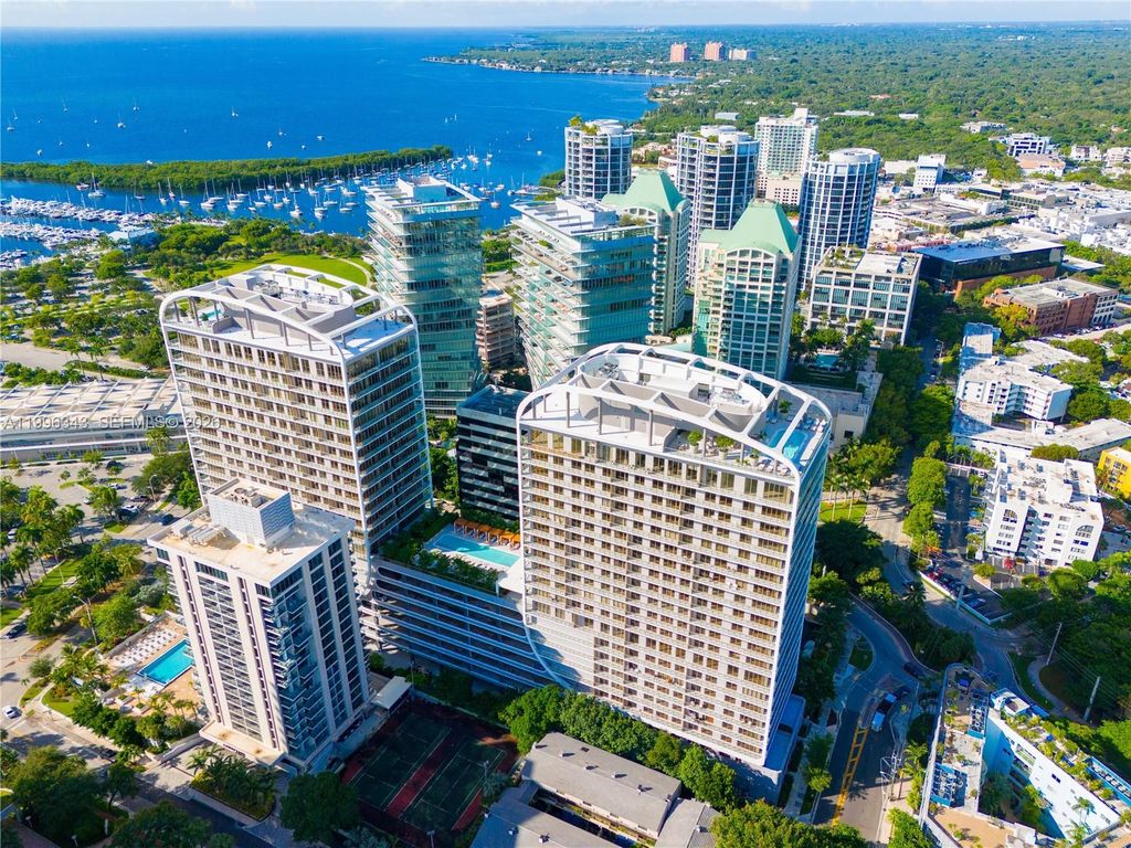 2678 Tigertail Avenue 2006, Coconut Grove, FL 33133