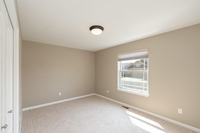 14325 E Cloverdale Ln, Spokane Valley, WA 99216
