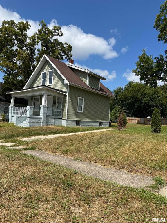 823 W NOWLAND Avenue, Peoria, IL 61604