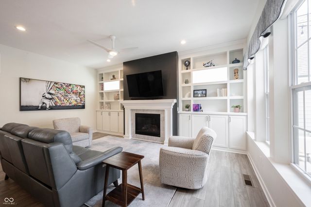 15448 Heatherbank Drive, Westfield, IN 46074