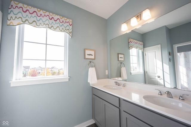 15448 Heatherbank Drive, Westfield, IN 46074