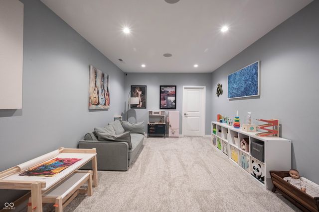 15448 Heatherbank Drive, Westfield, IN 46074