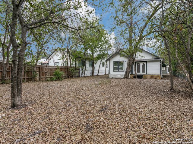 1035 W Elsmere, San Antonio, TX 78201